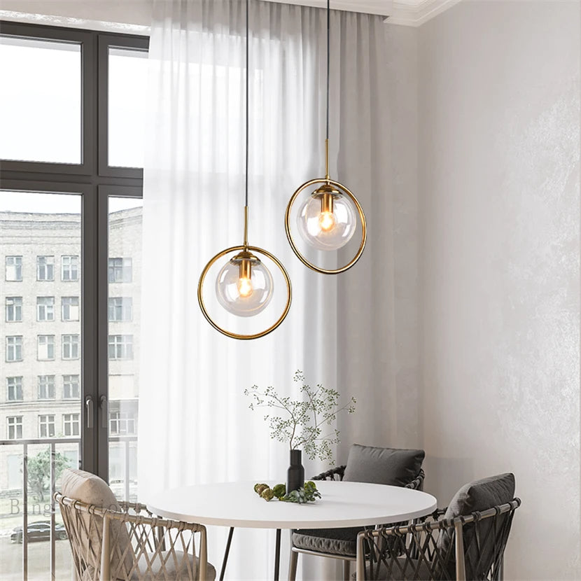 Suspension Luminaire Céleste Élégante avec Support Mono Doré Design