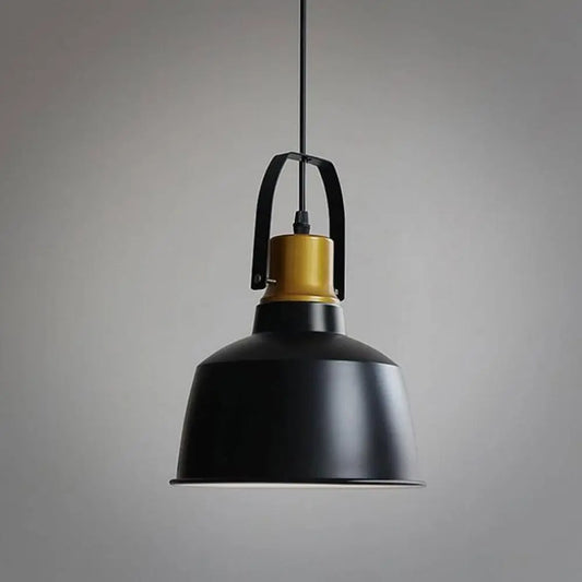 Suspension Design Industriel Noir et Doré - Élégance Urbaine et Moderne