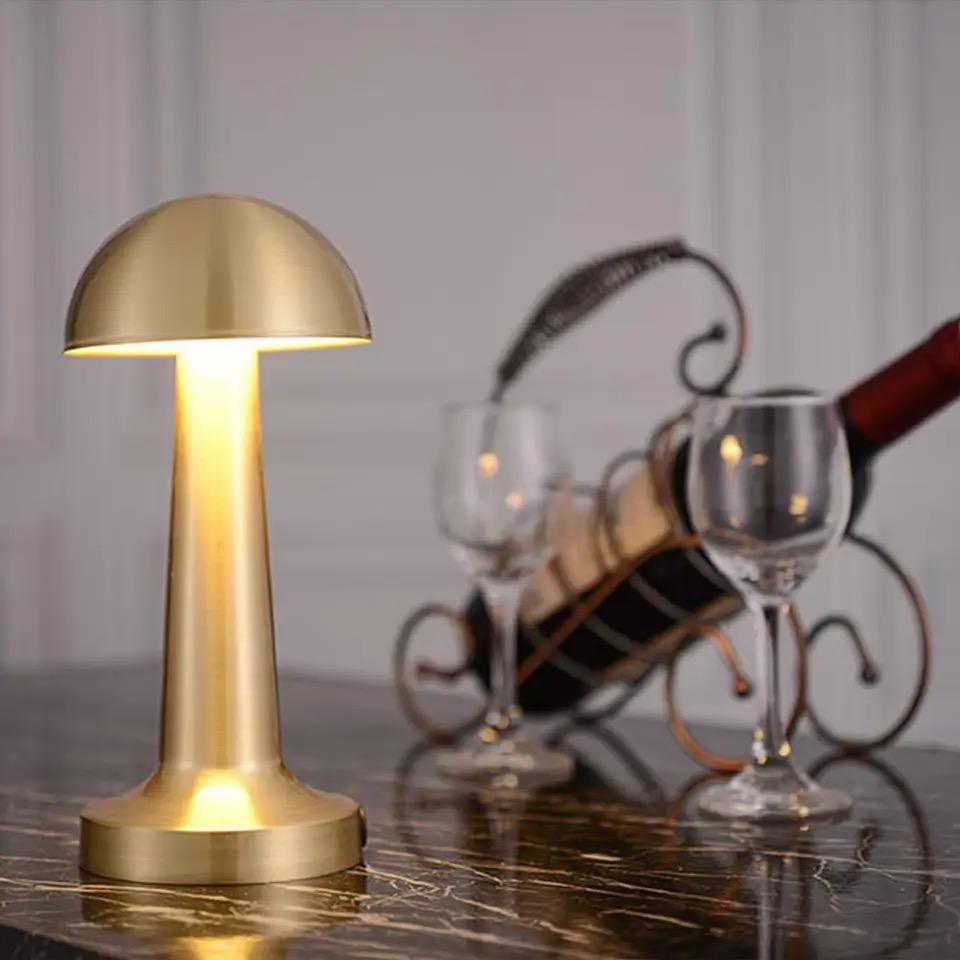 Lampe de Table Mushroom Dorée Rechargeable LED Ambiance Chic Moderne