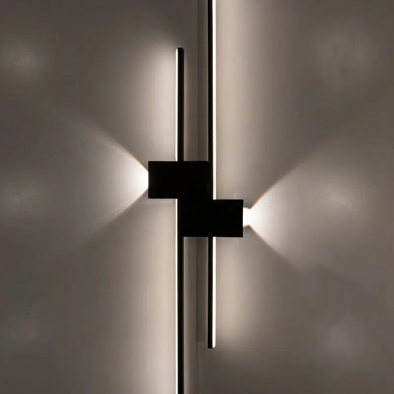Applique Murale Design LED Noire – "Safiya" – 60 cm