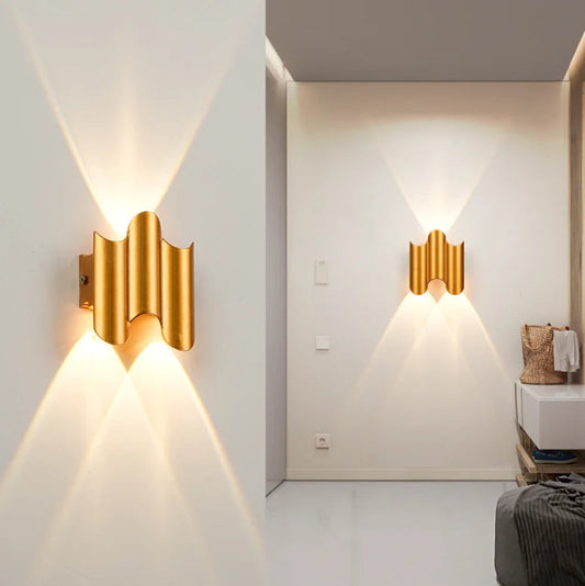 Applique murale dorée Karité design double lumière intérieur extérieur