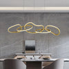 Lustre suspendu doré design moderne avec 5 cercles lumineux élégants