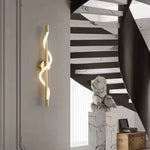 Applique murale au design minimaliste en aluminium LED 18W télécommandée