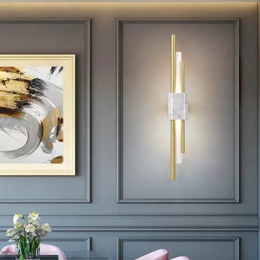 Applique Murale en Marbre Blanc Naturel et Laiton - Design Élégant Moderne